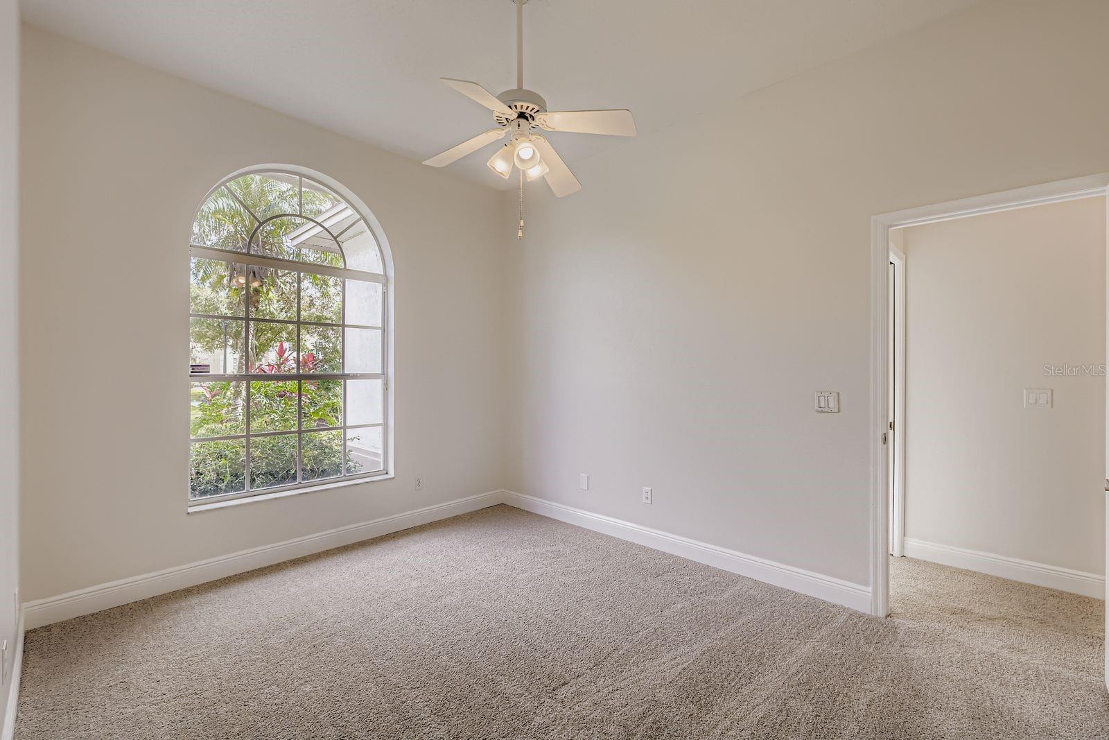 Image 22 of 28 For 14378 Stamford Circle