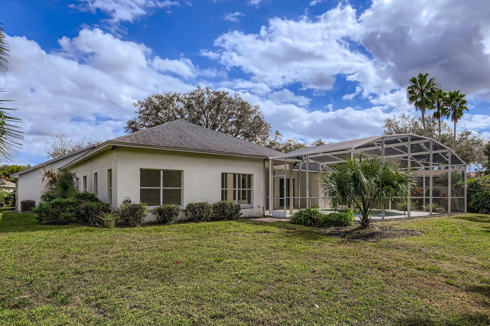 Image 25 of 28 For 14378 Stamford Circle