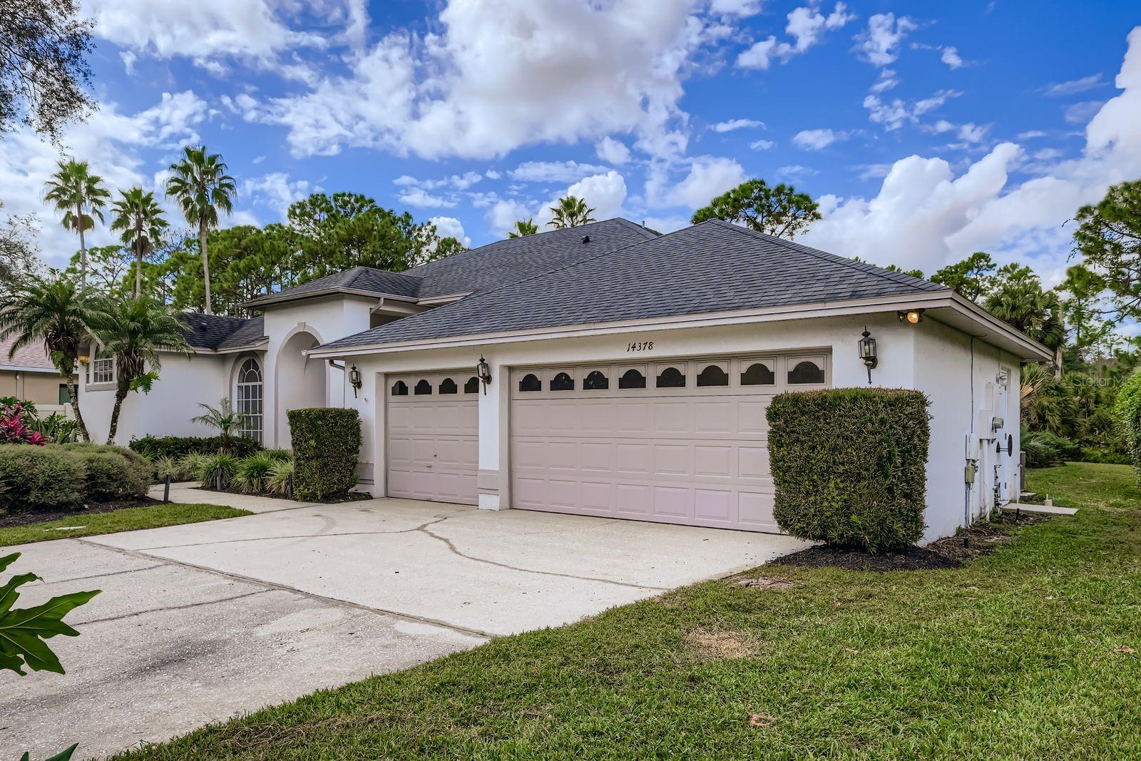 Image 3 of 28 For 14378 Stamford Circle