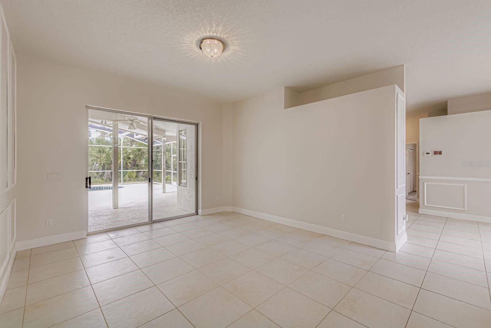 Image 6 of 28 For 14378 Stamford Circle