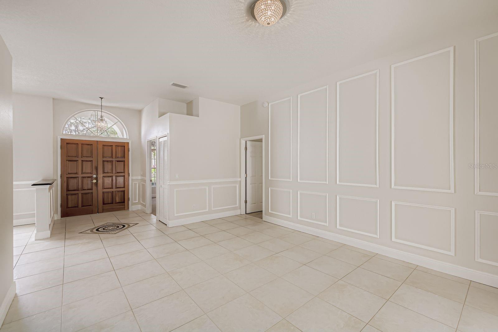 Image 7 of 28 For 14378 Stamford Circle