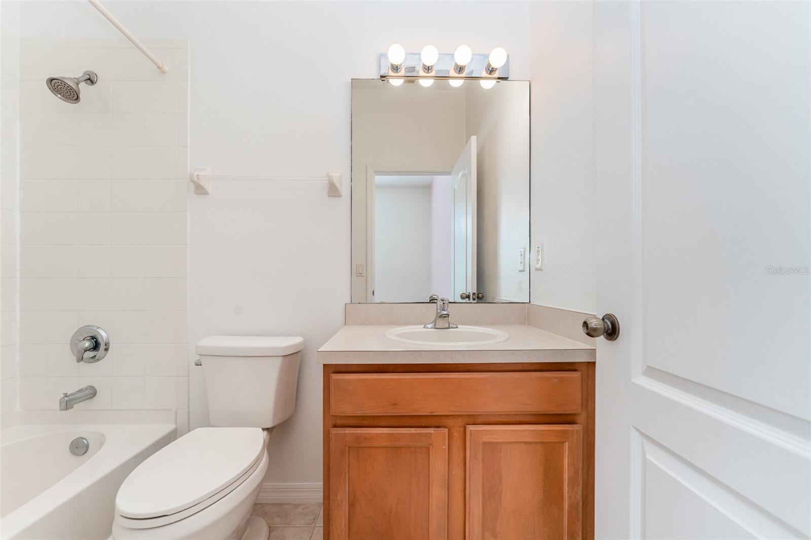 Image 8 of 14 For 807 Chelsea Drive