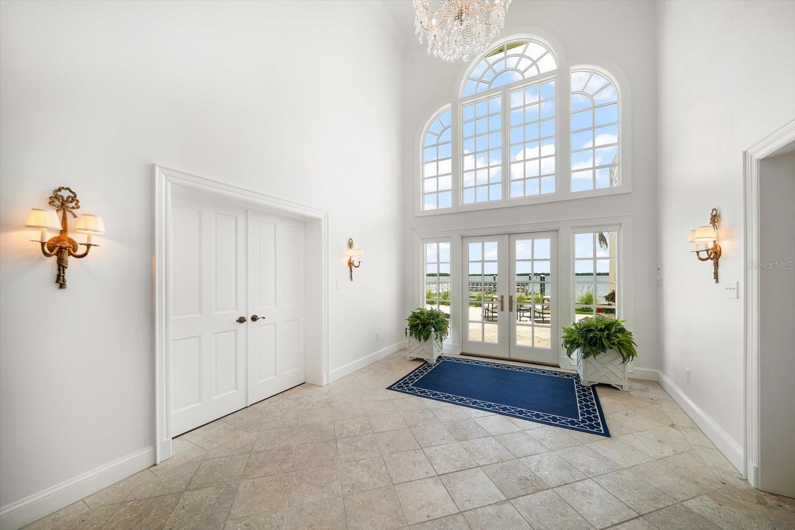 Image 22 of 87 For 1021 Bay Esplanade