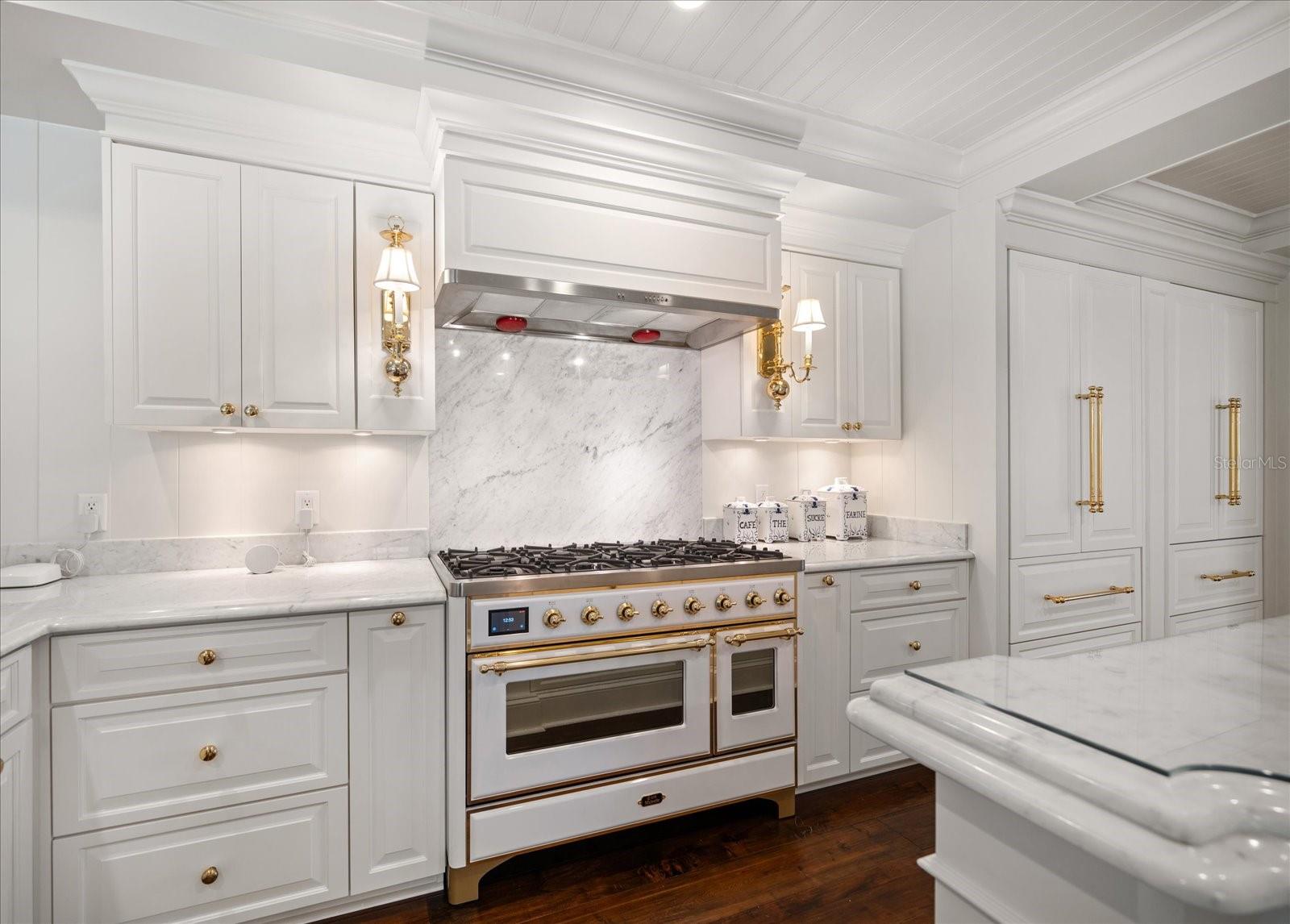 Image 23 of 87 For 1021 Bay Esplanade