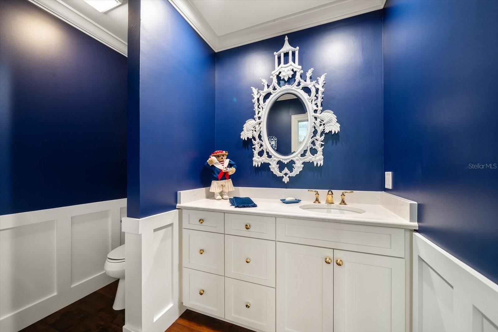 Image 30 of 87 For 1021 Bay Esplanade