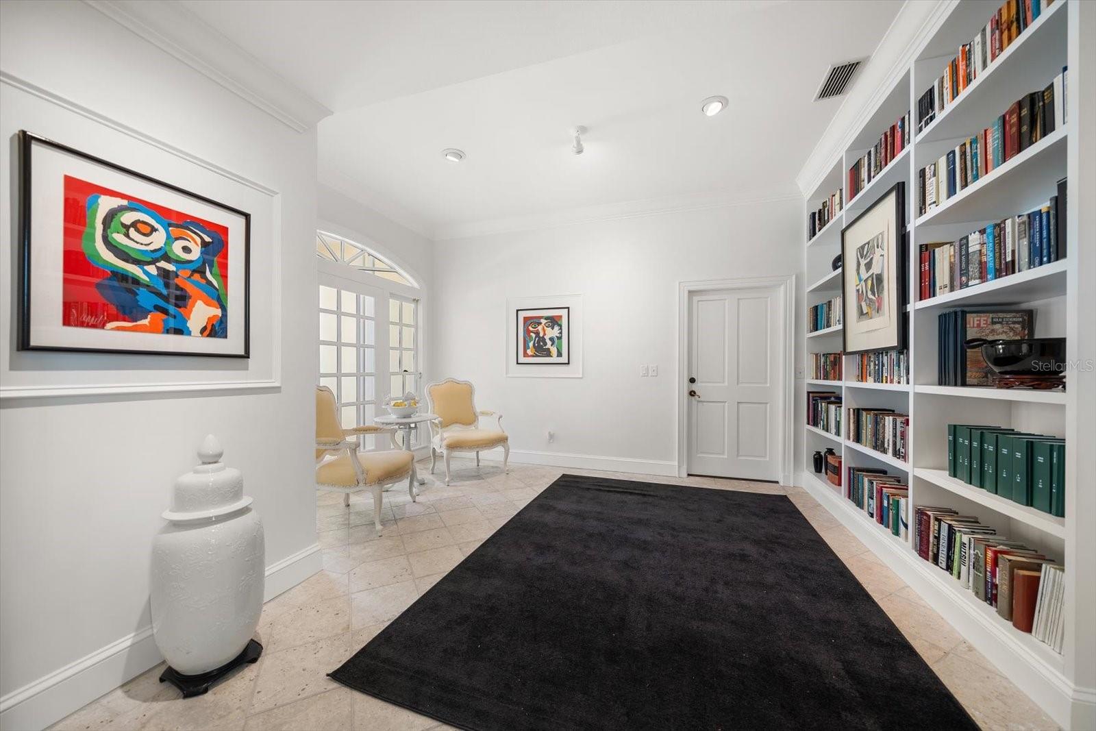 Image 35 of 87 For 1021 Bay Esplanade