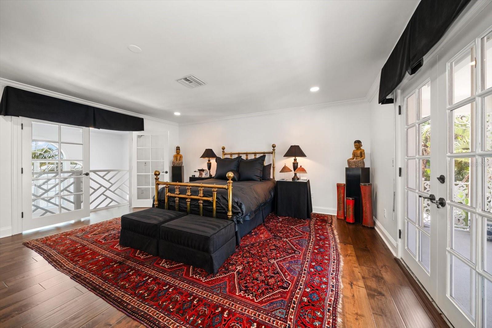 Image 55 of 87 For 1021 Bay Esplanade