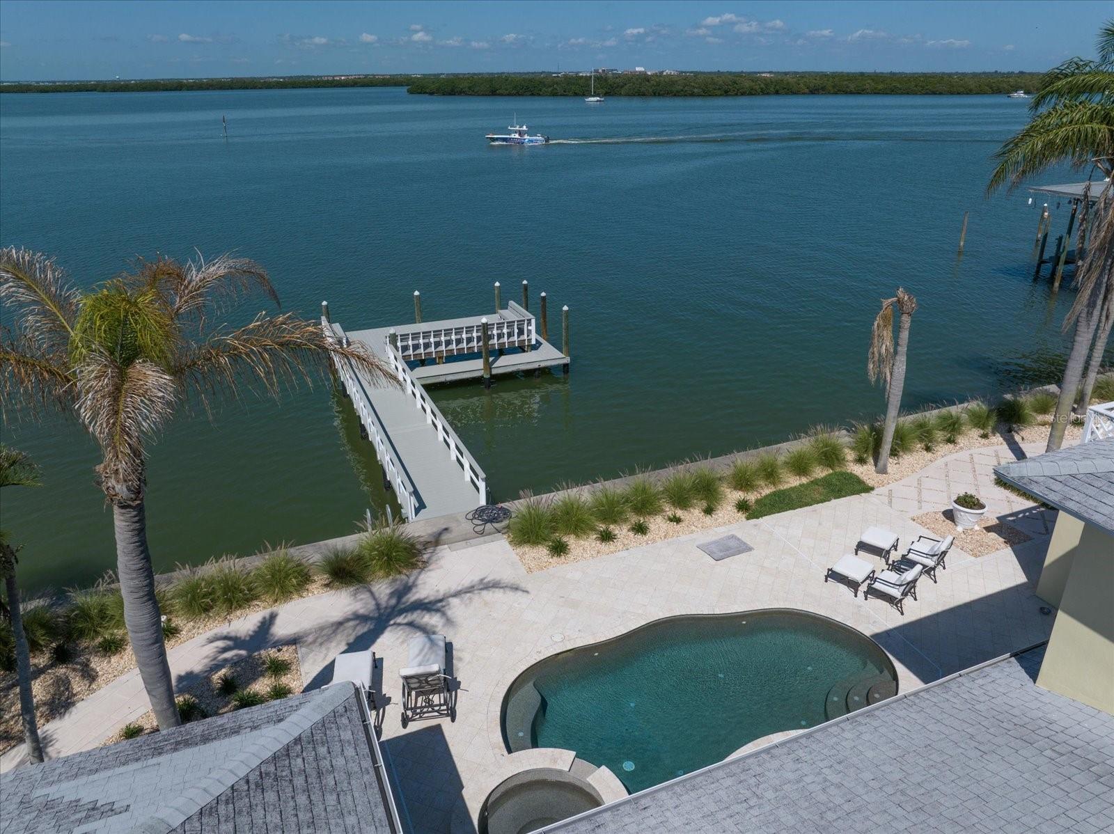 Image 59 of 87 For 1021 Bay Esplanade