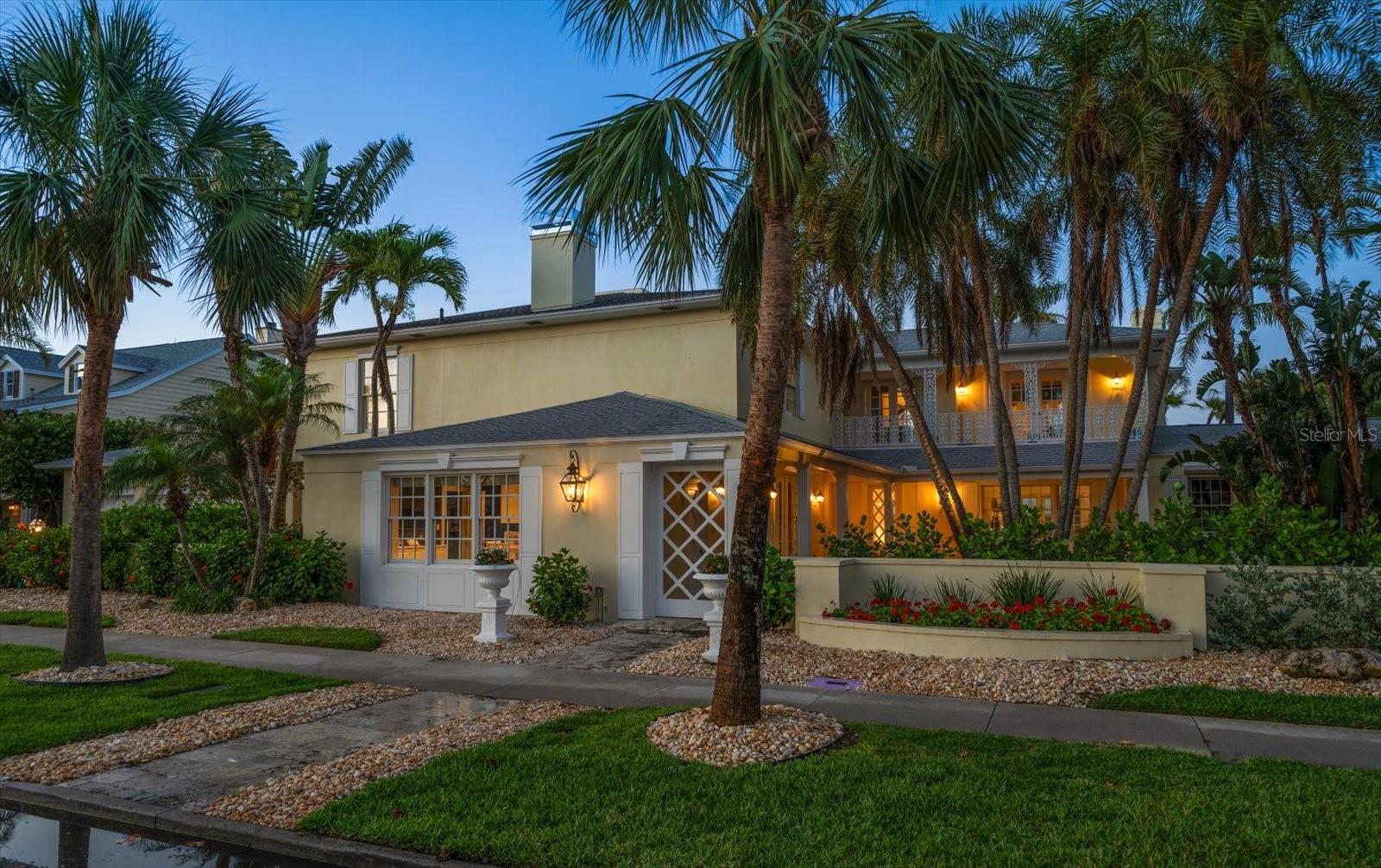 Image 75 of 87 For 1021 Bay Esplanade