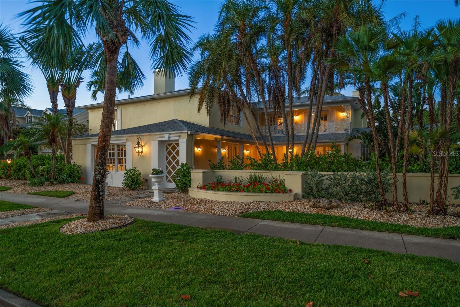 Image 76 of 87 For 1021 Bay Esplanade