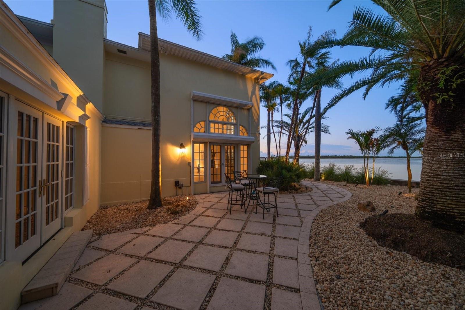 Image 77 of 87 For 1021 Bay Esplanade