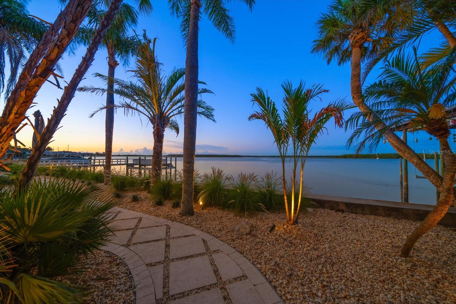 Image 78 of 87 For 1021 Bay Esplanade