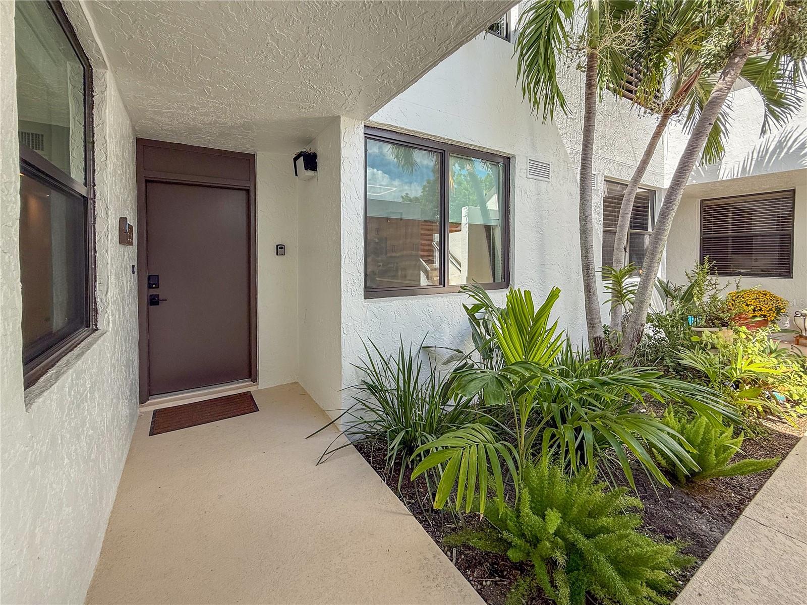 Image 4 of 81 For 806 Bayport Way 806