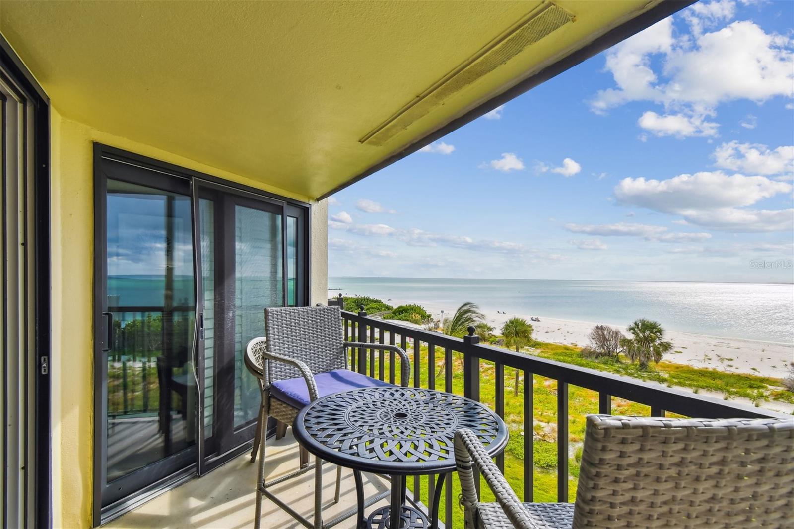 Image 24 of 81 For 7532 Bayshore Drive 402