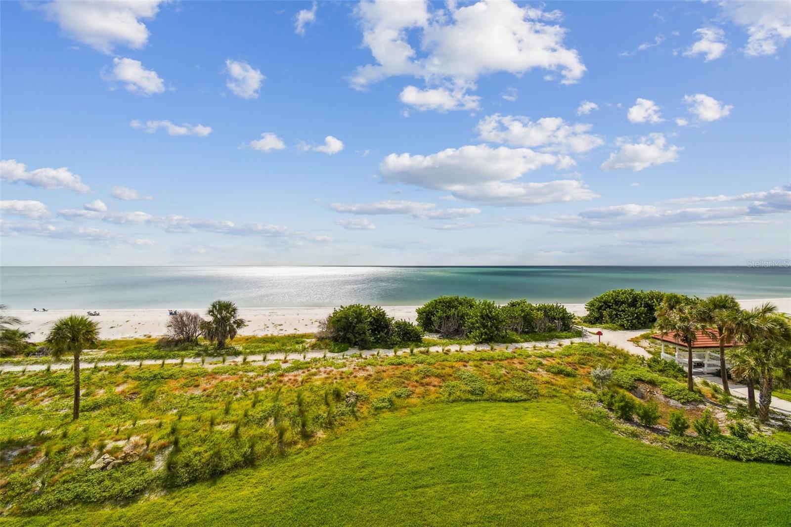 Image 26 of 81 For 7532 Bayshore Drive 402