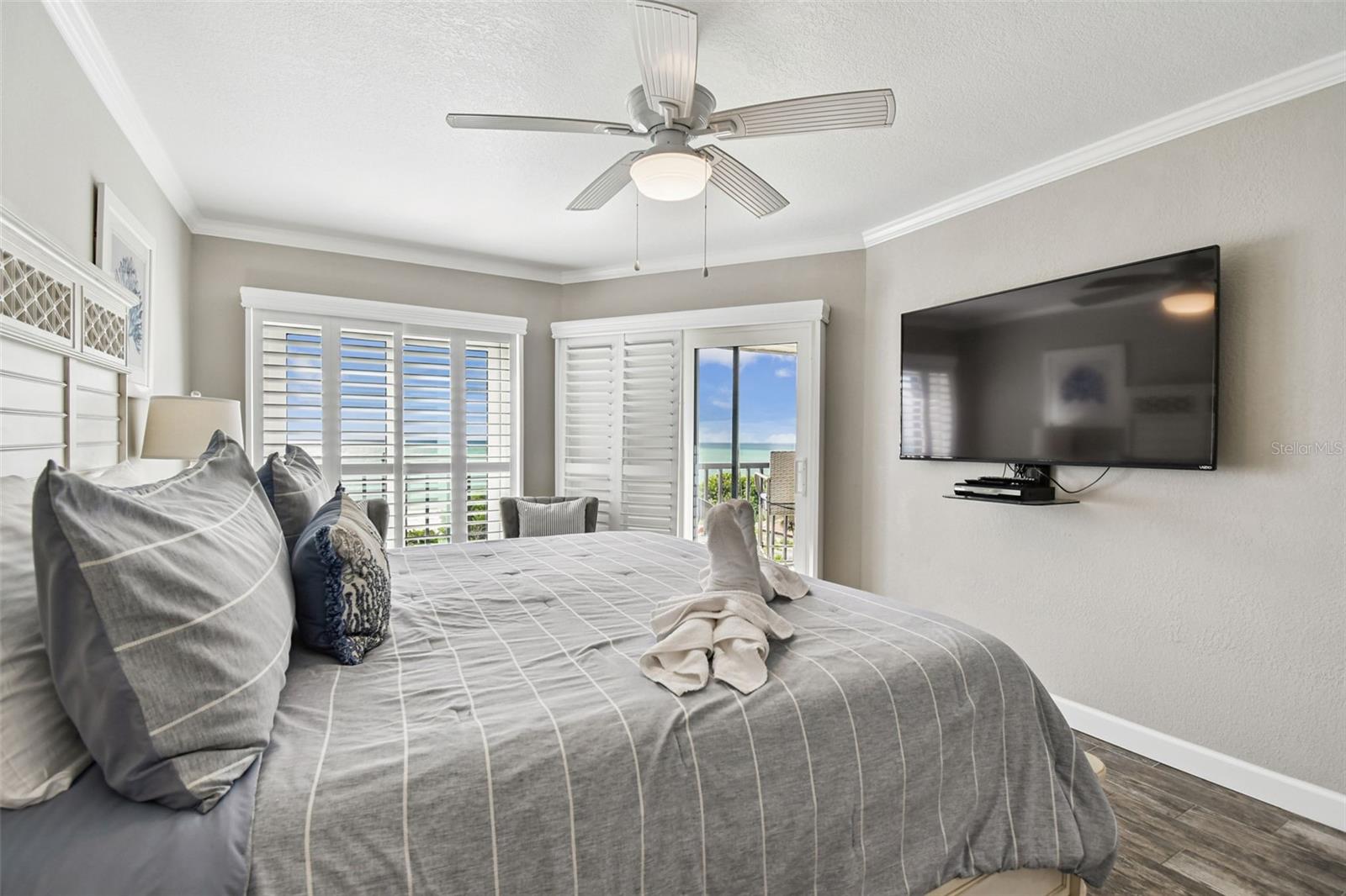 Image 28 of 81 For 7532 Bayshore Drive 402