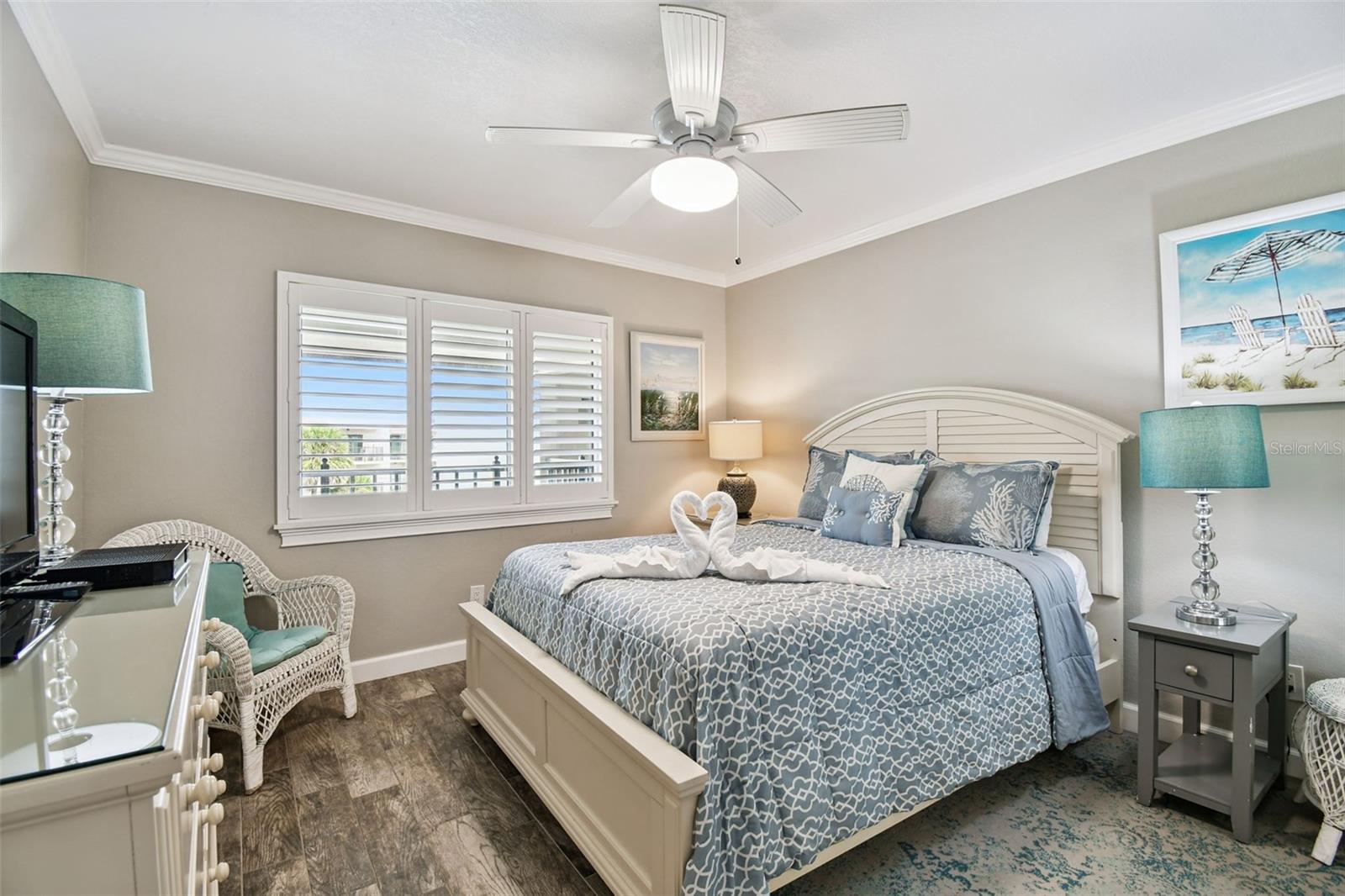 Image 35 of 81 For 7532 Bayshore Drive 402