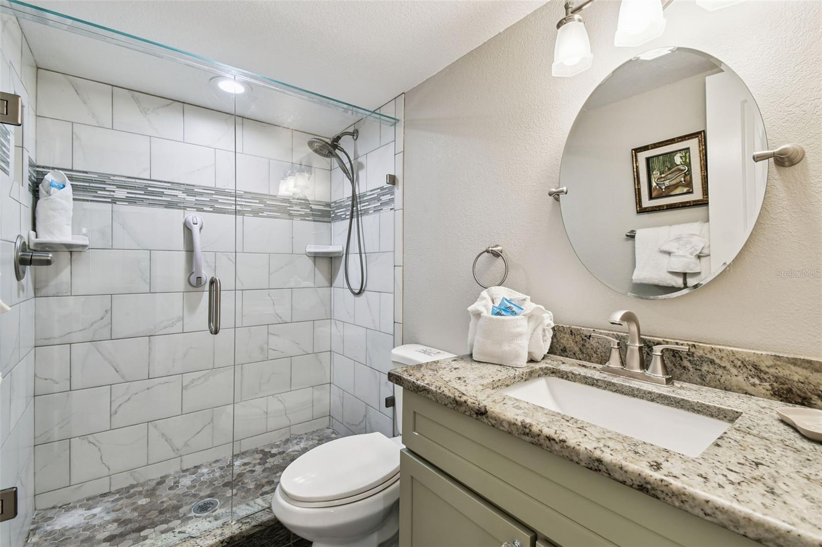 Image 38 of 81 For 7532 Bayshore Drive 402