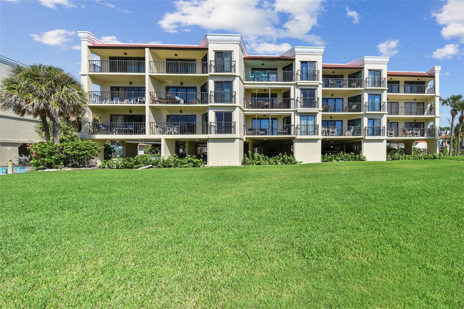 Image 46 of 81 For 7532 Bayshore Drive 402