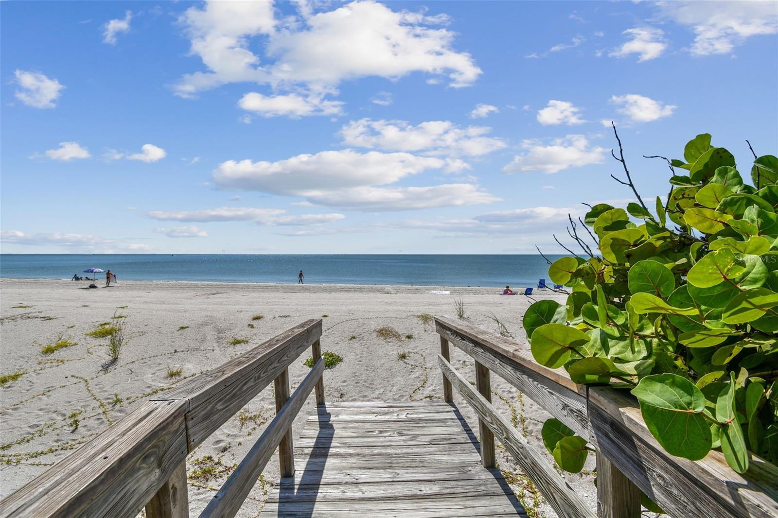 Image 52 of 81 For 7532 Bayshore Drive 402