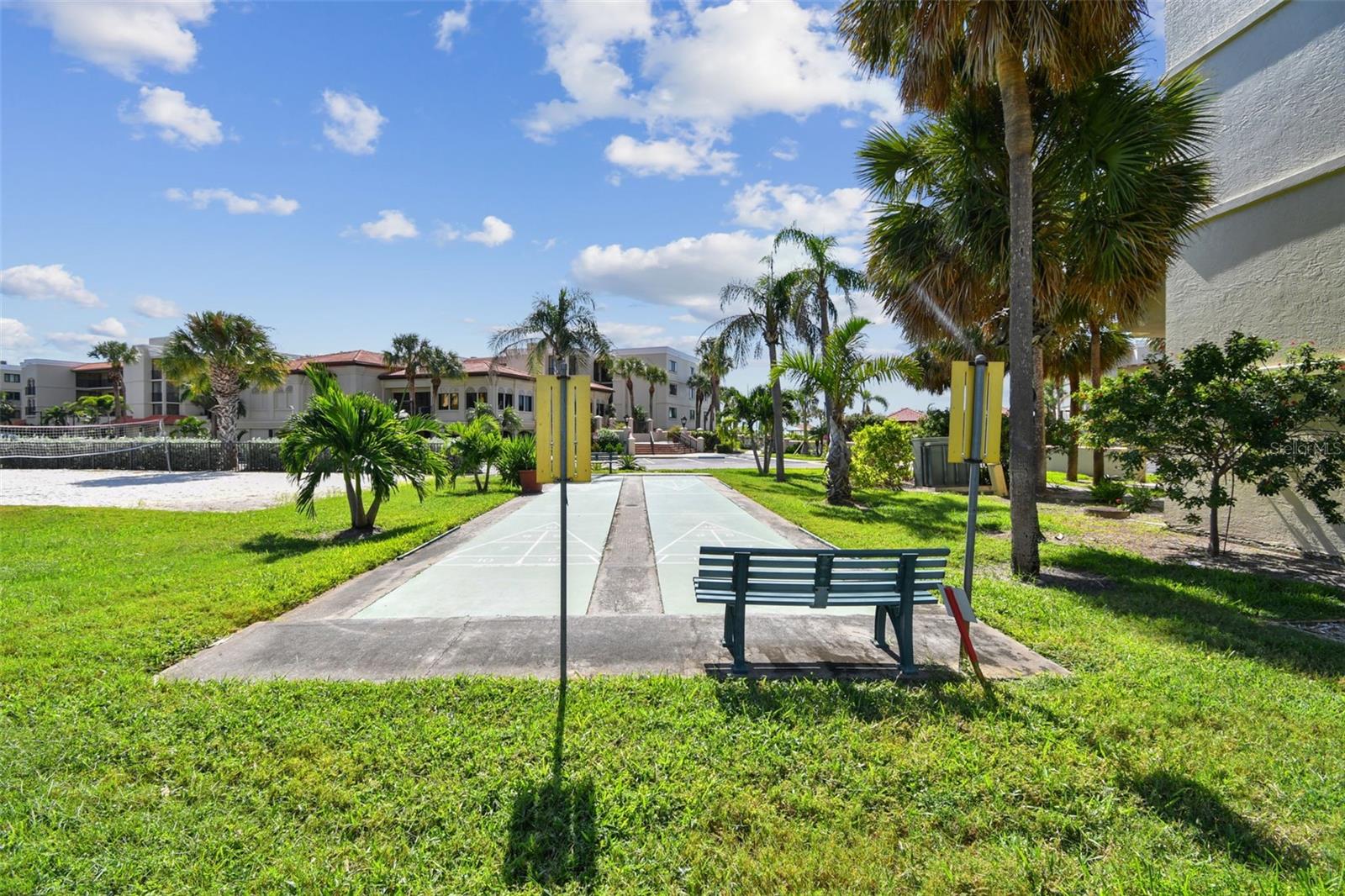 Image 59 of 81 For 7532 Bayshore Drive 402