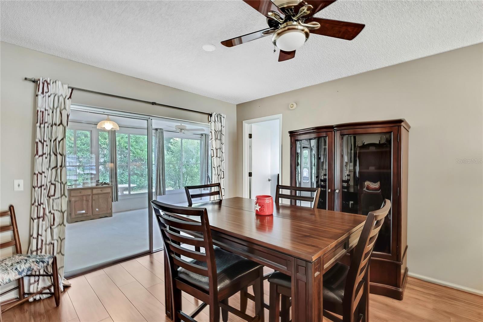 Image 6 of 72 For 6517 Ocean Pines Lane