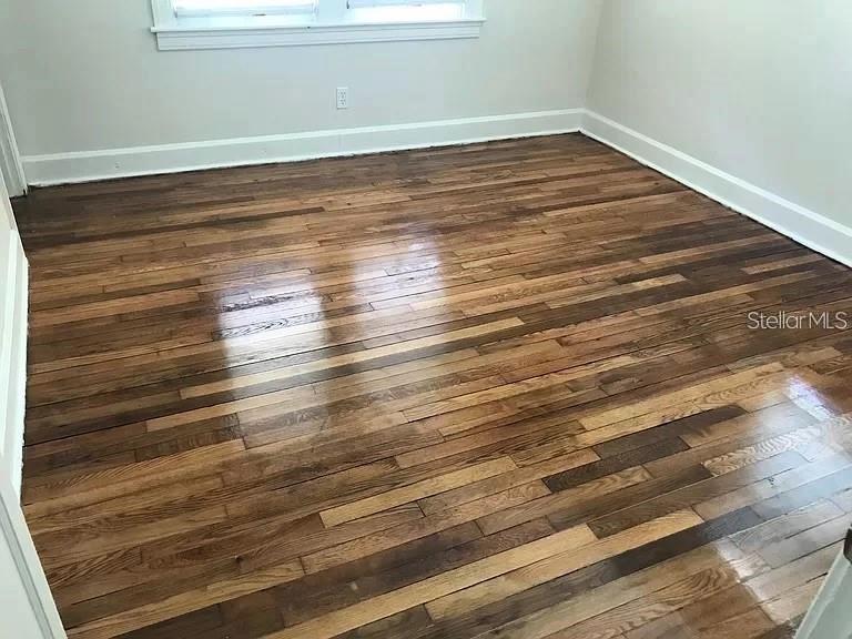 Image 3 of 9 For 545 15th Avenue S