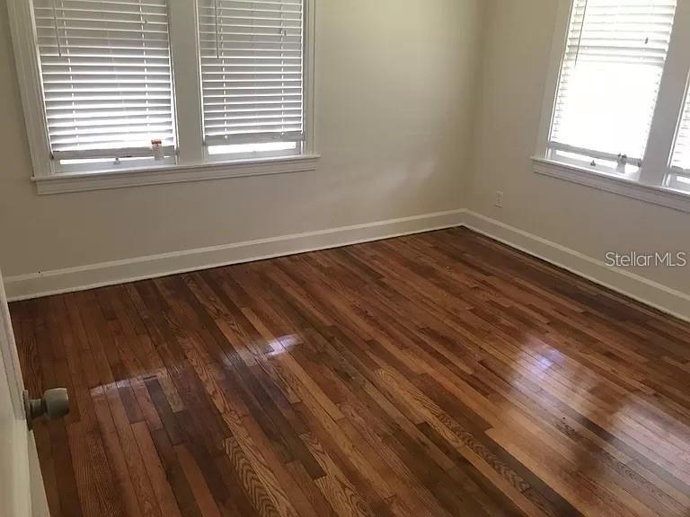 Image 4 of 9 For 545 15th Avenue S