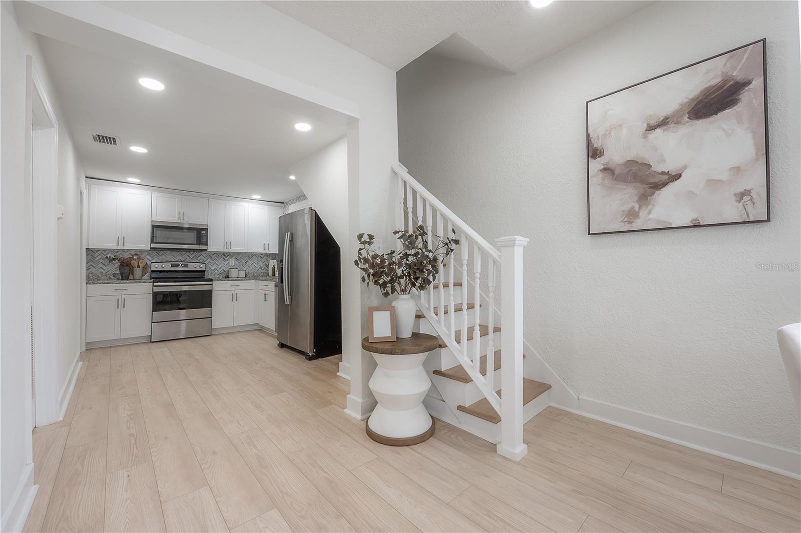 Image 10 of 46 For 1021 Columbus Drive