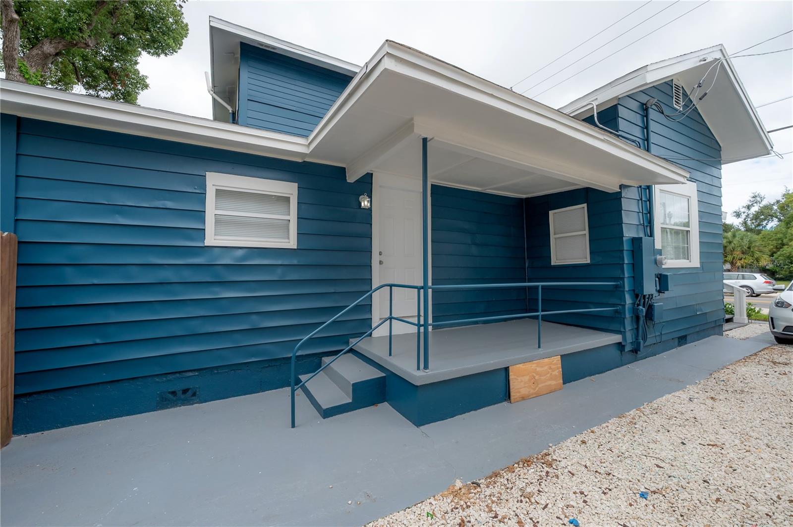 Image 22 of 46 For 1021 Columbus Drive