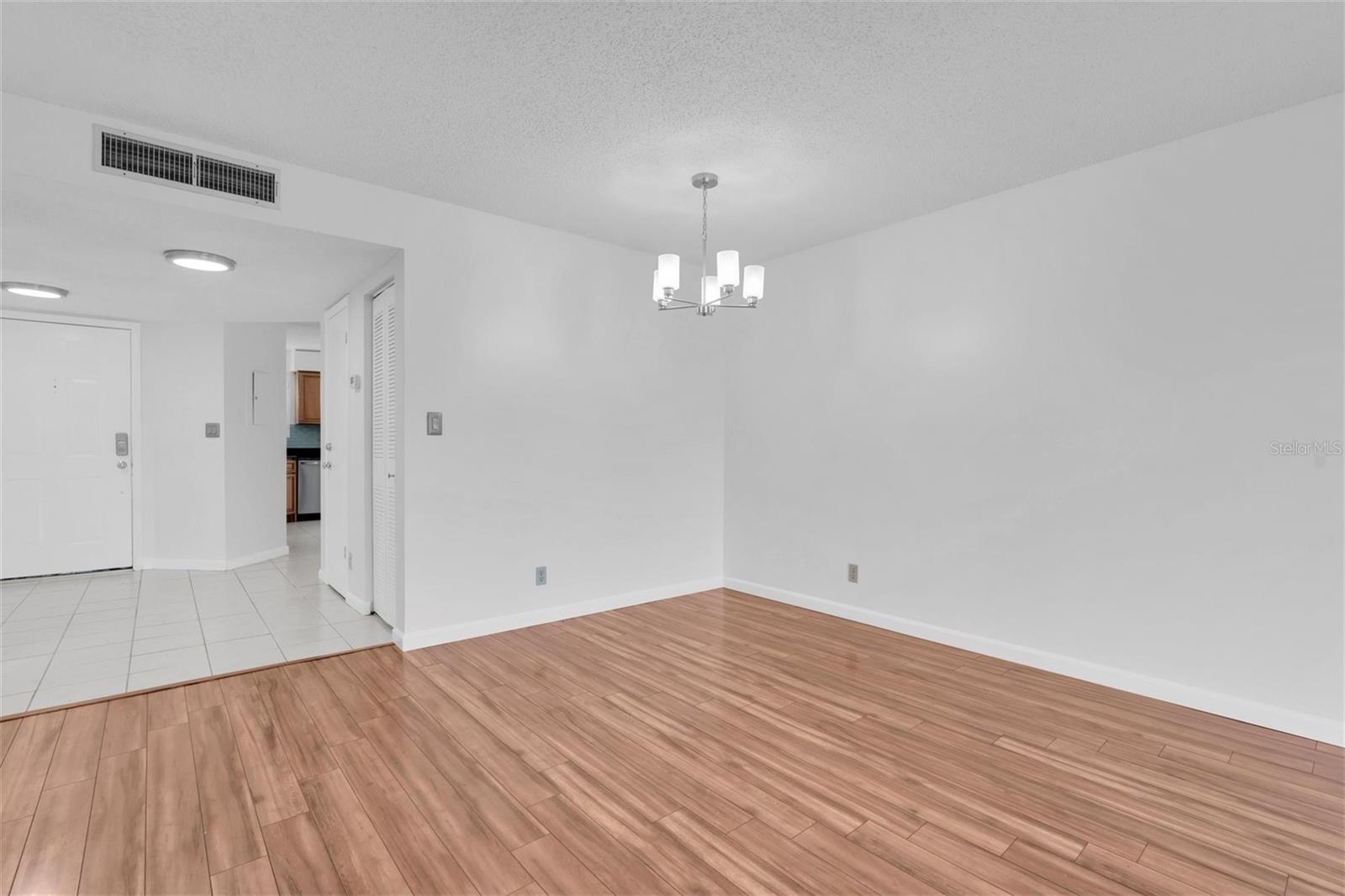 Image 11 of 38 For 6000 Bahia Del Mar Circle 132