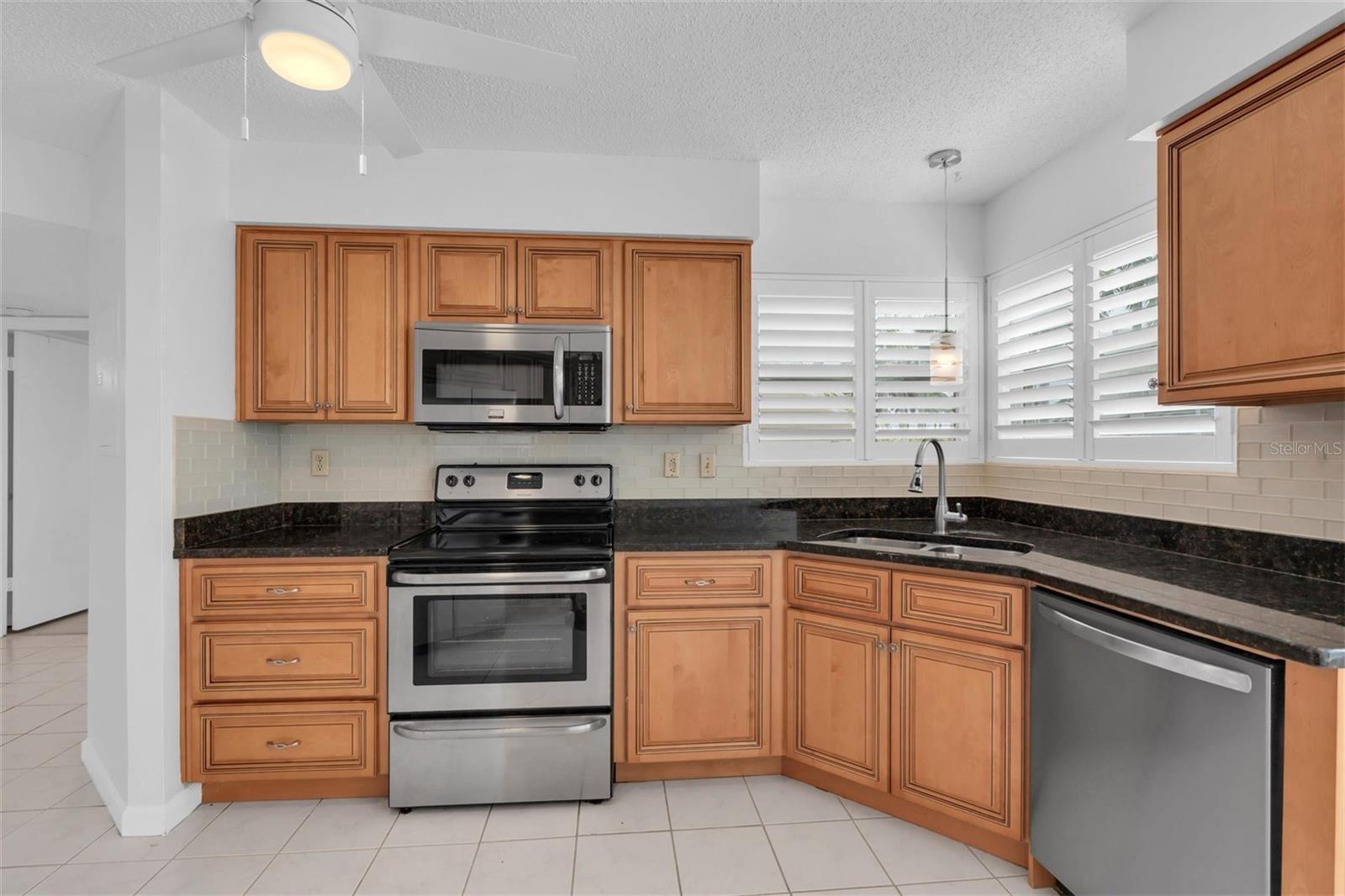 Image 13 of 38 For 6000 Bahia Del Mar Circle 132