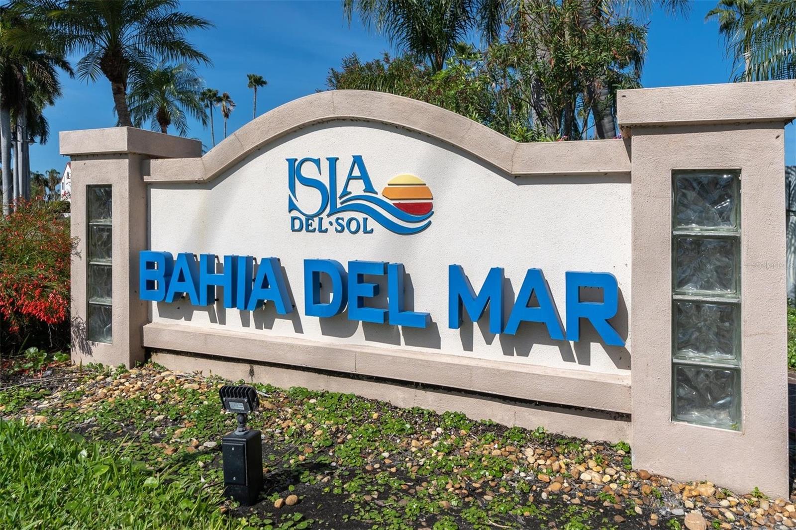 Image 2 of 38 For 6000 Bahia Del Mar Circle 132