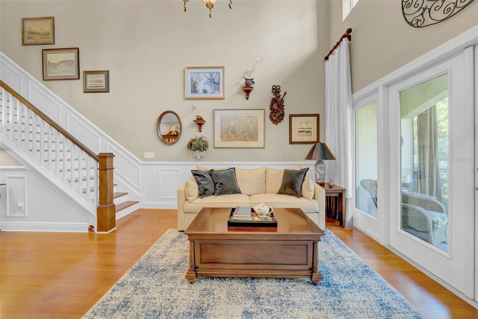 Image 10 of 75 For 244 Valencia Circle