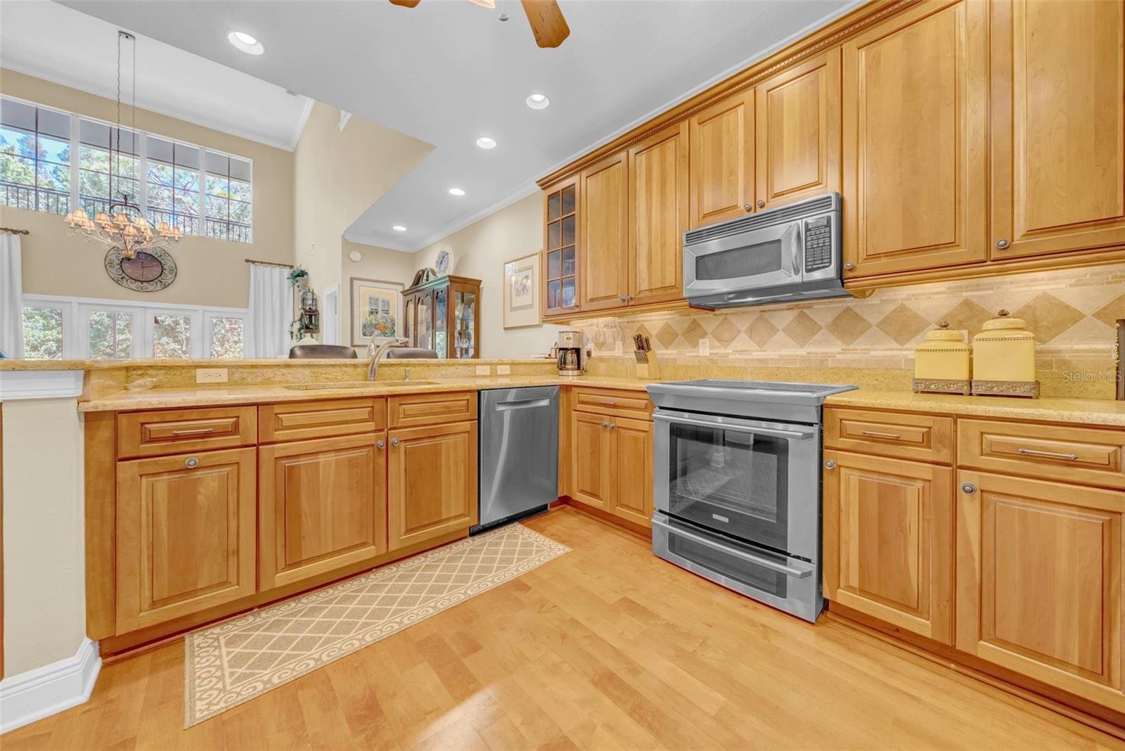 Image 13 of 75 For 244 Valencia Circle