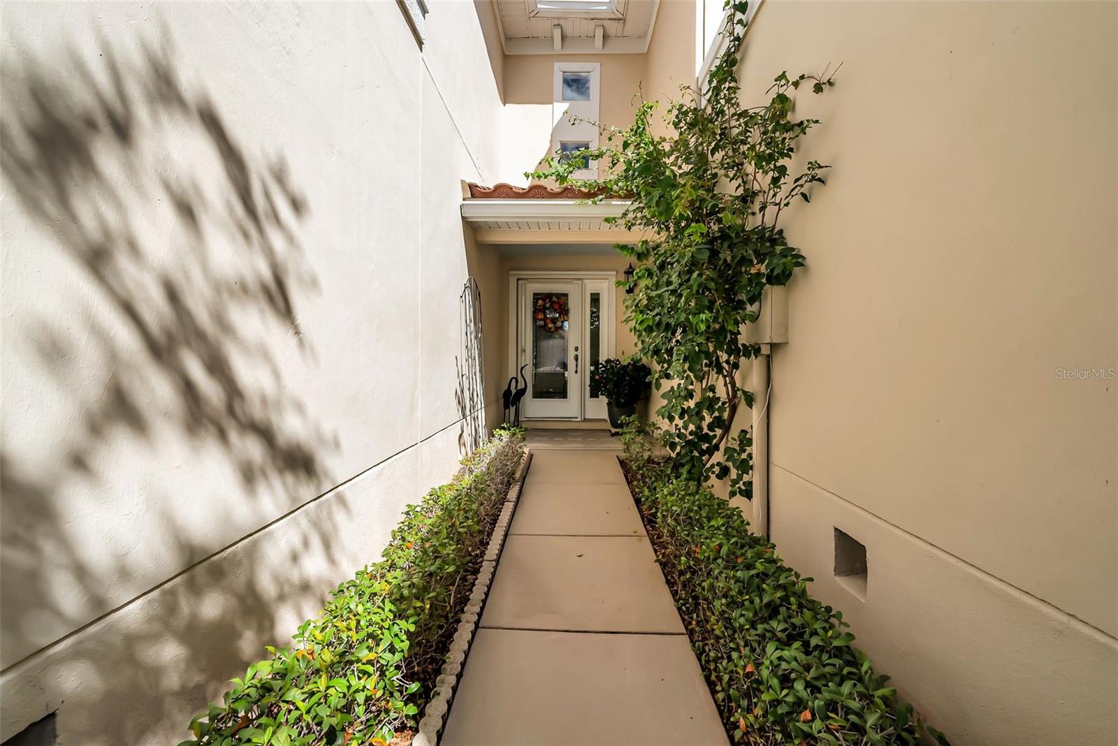 Image 3 of 75 For 244 Valencia Circle