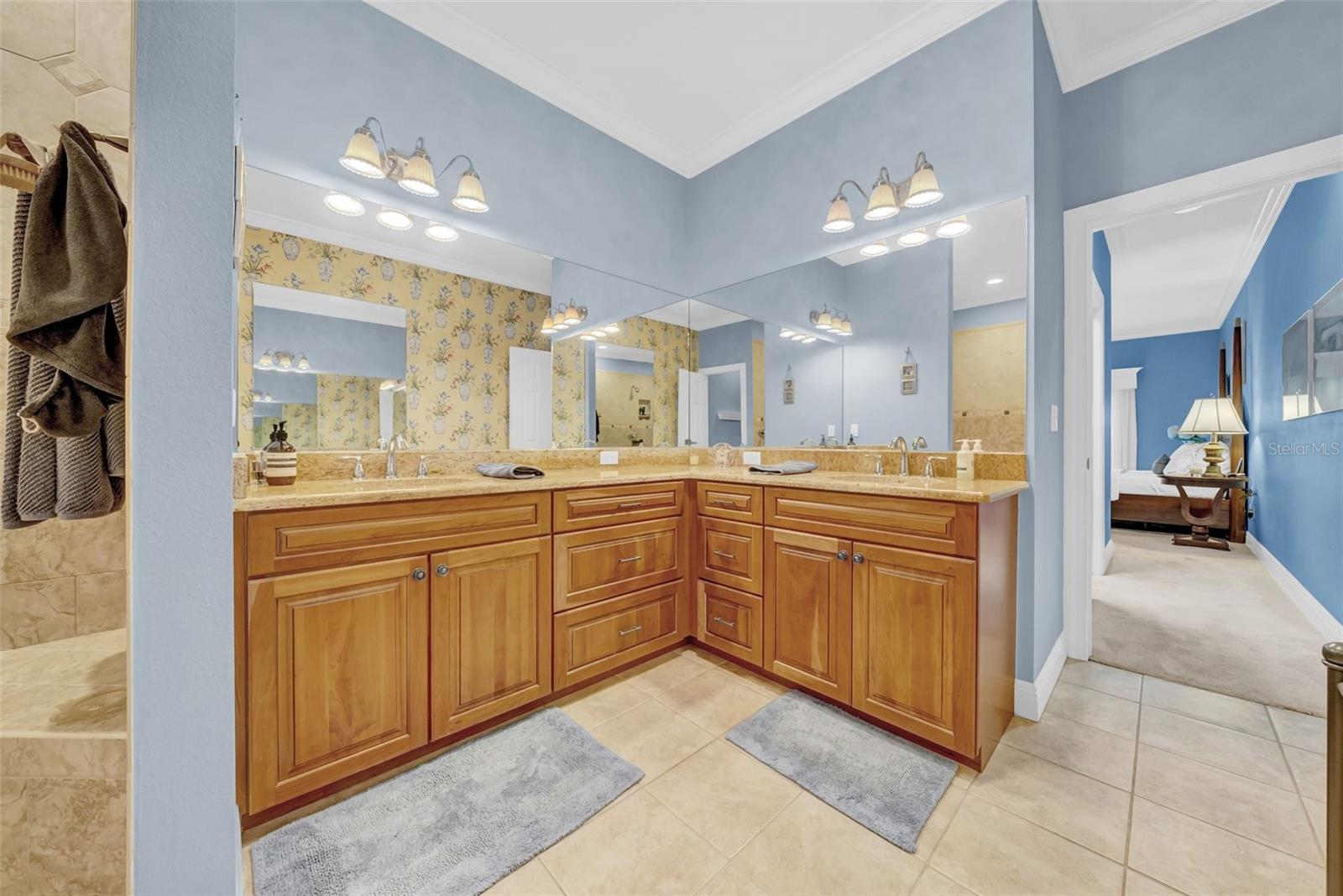 Image 32 of 75 For 244 Valencia Circle