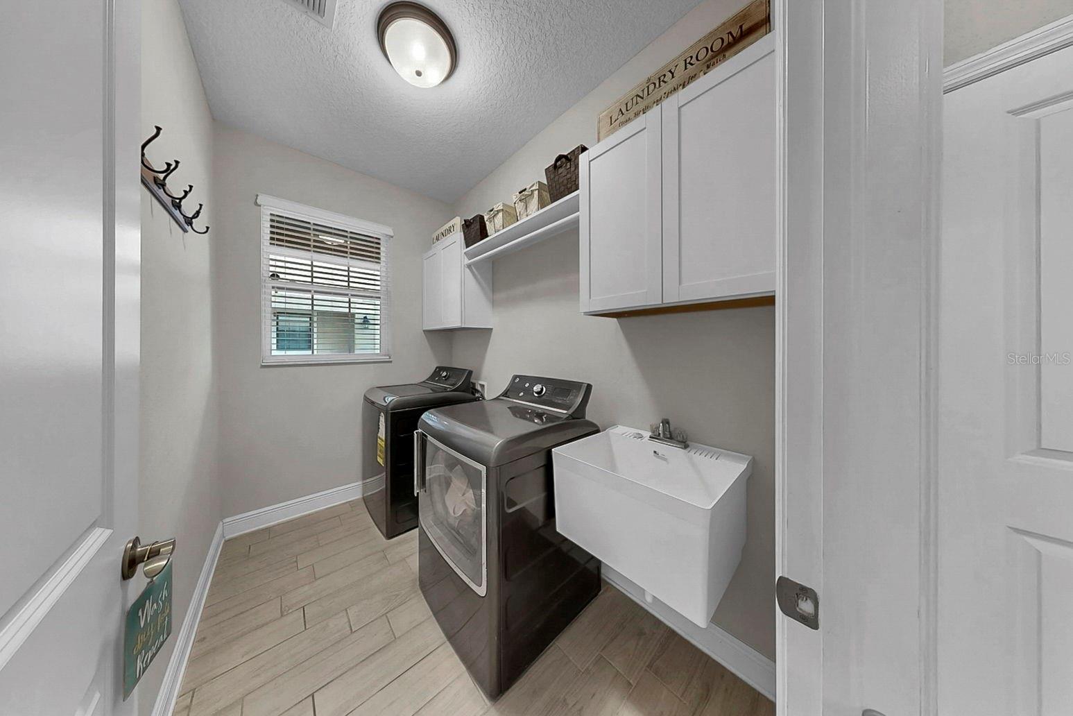 Image 20 of 58 For 1950 Milkweed Trace