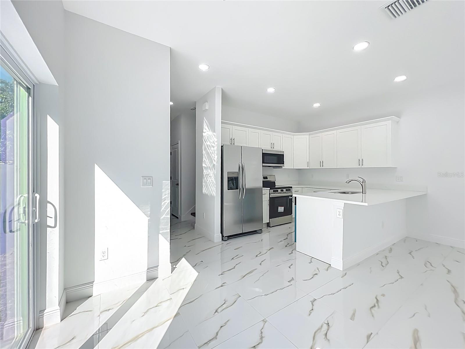 Image 12 of 53 For 8716 Lynn Avenue