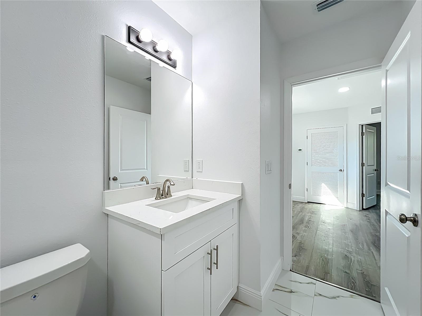 Image 21 of 53 For 8716 Lynn Avenue