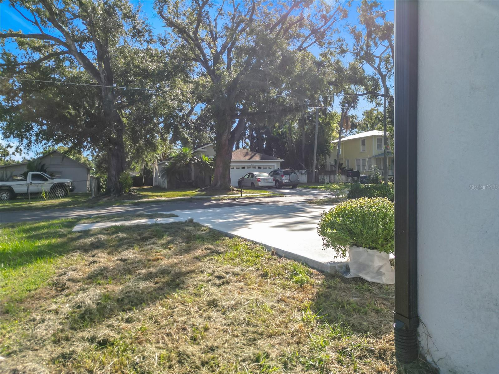 Image 42 of 53 For 8716 Lynn Avenue