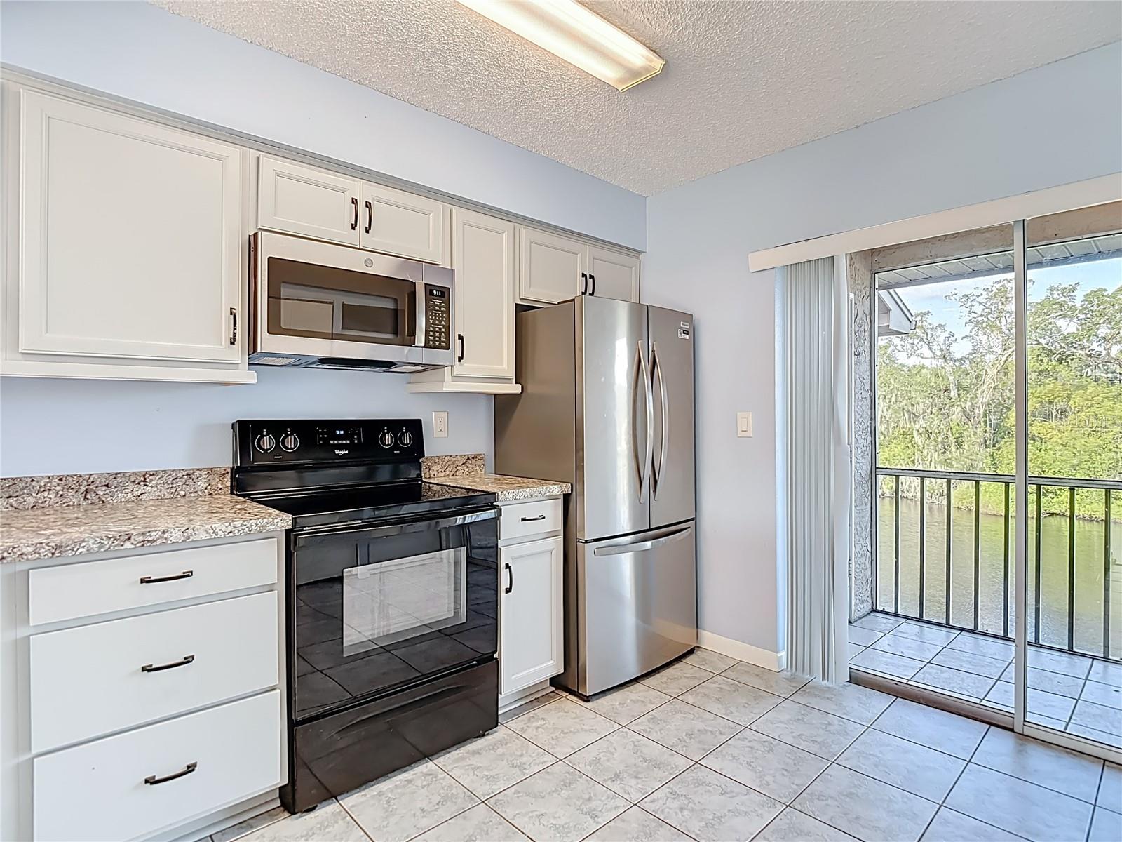 Image 11 of 39 For 4925 Myrtle Oak Drive 26