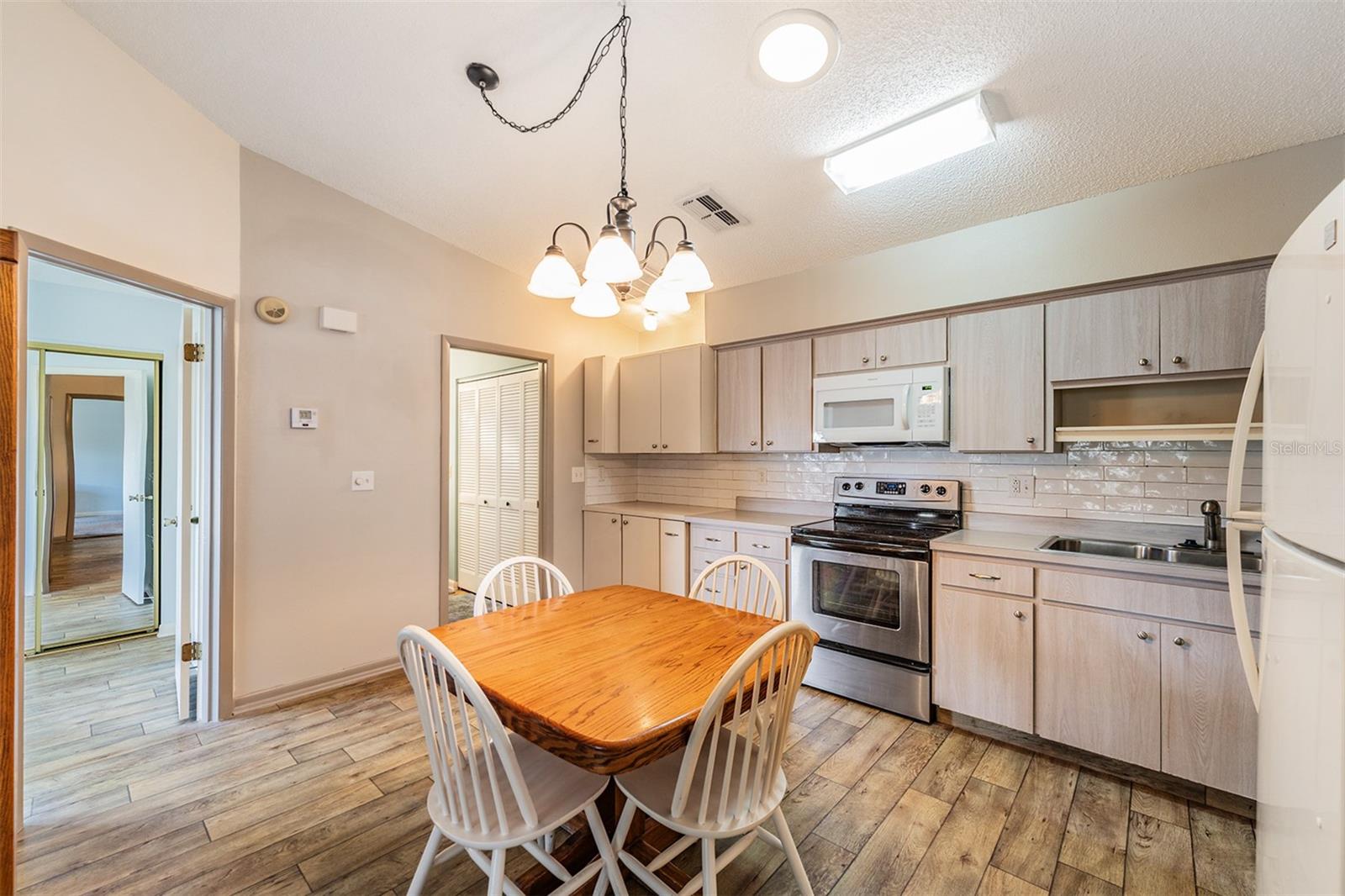Image 13 of 37 For 37730 Alissa Drive 37730