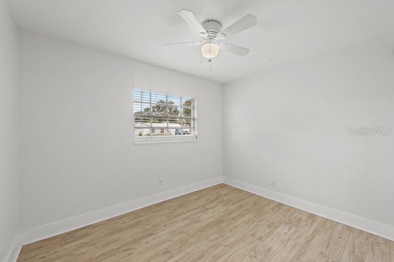 Image 20 of 35 For 8405 Stillbrook Avenue