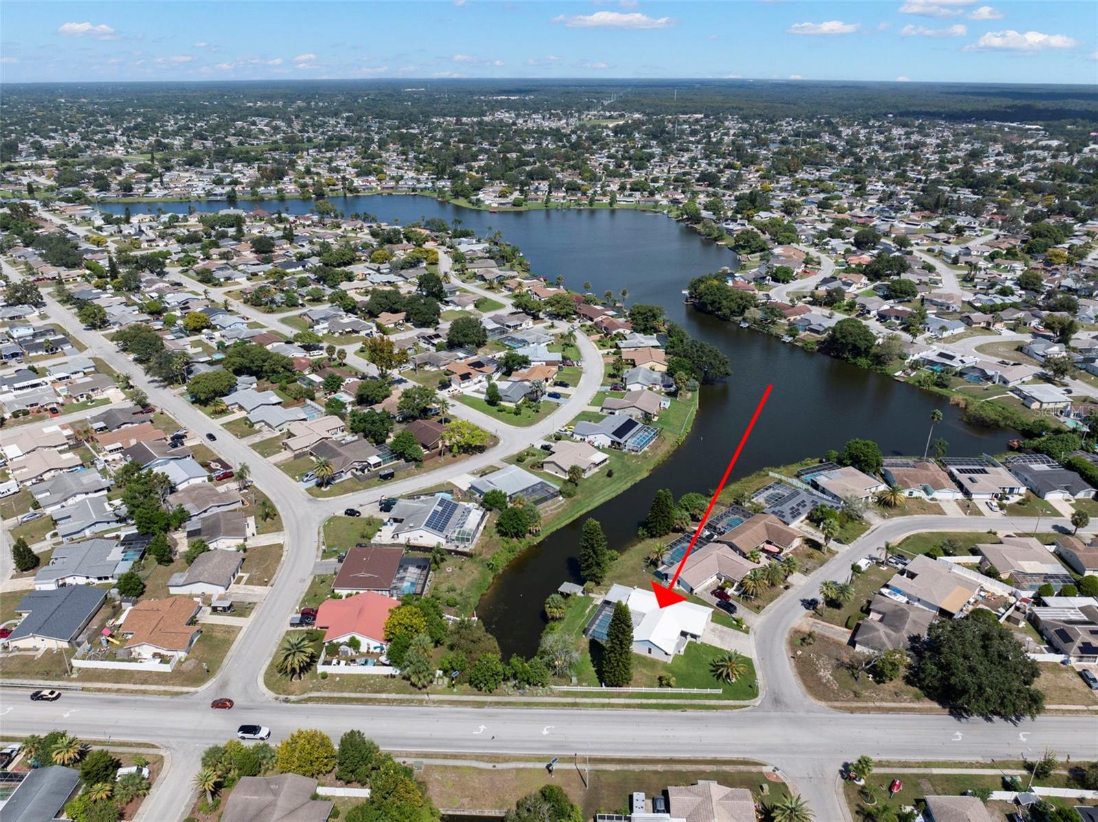 Listing photo id 8 for 7439 Vienna Lane