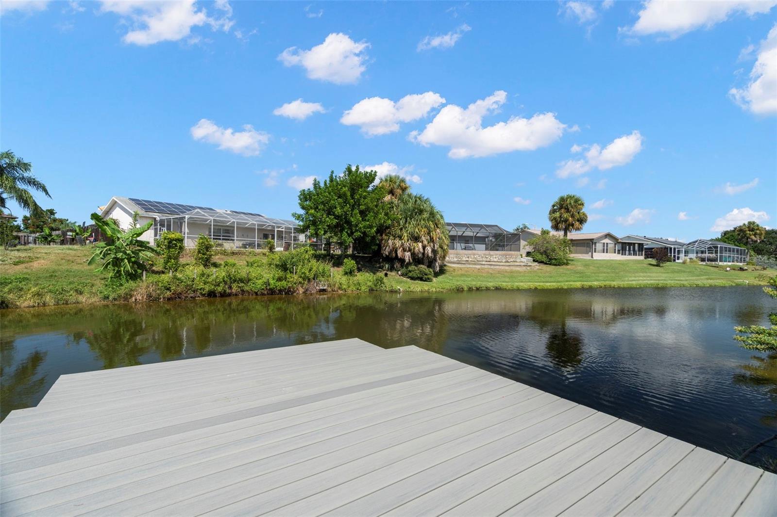 Listing photo id 47 for 7439 Vienna Lane