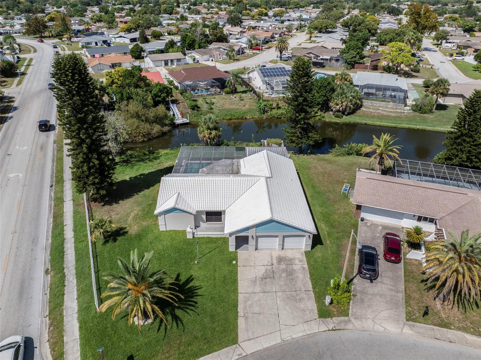 Listing photo id 6 for 7439 Vienna Lane