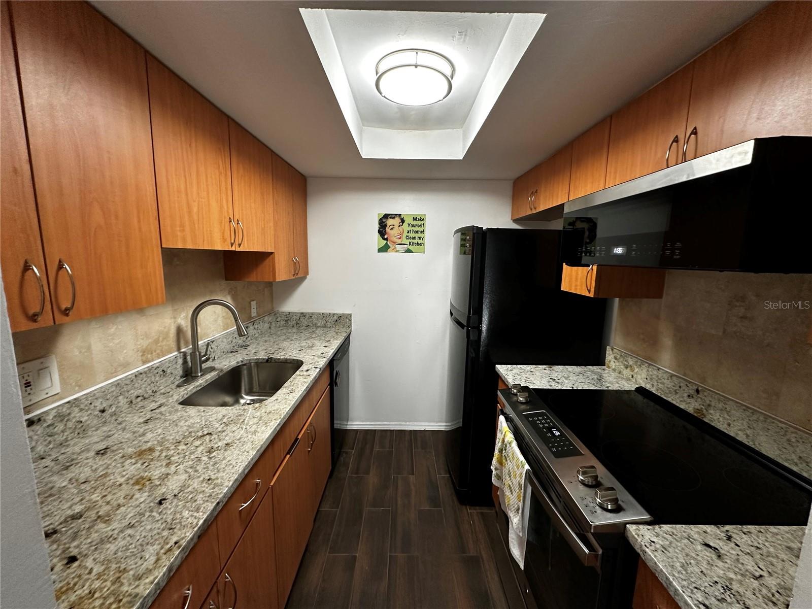 Image 2 of 14 For 4611 North B Street 117