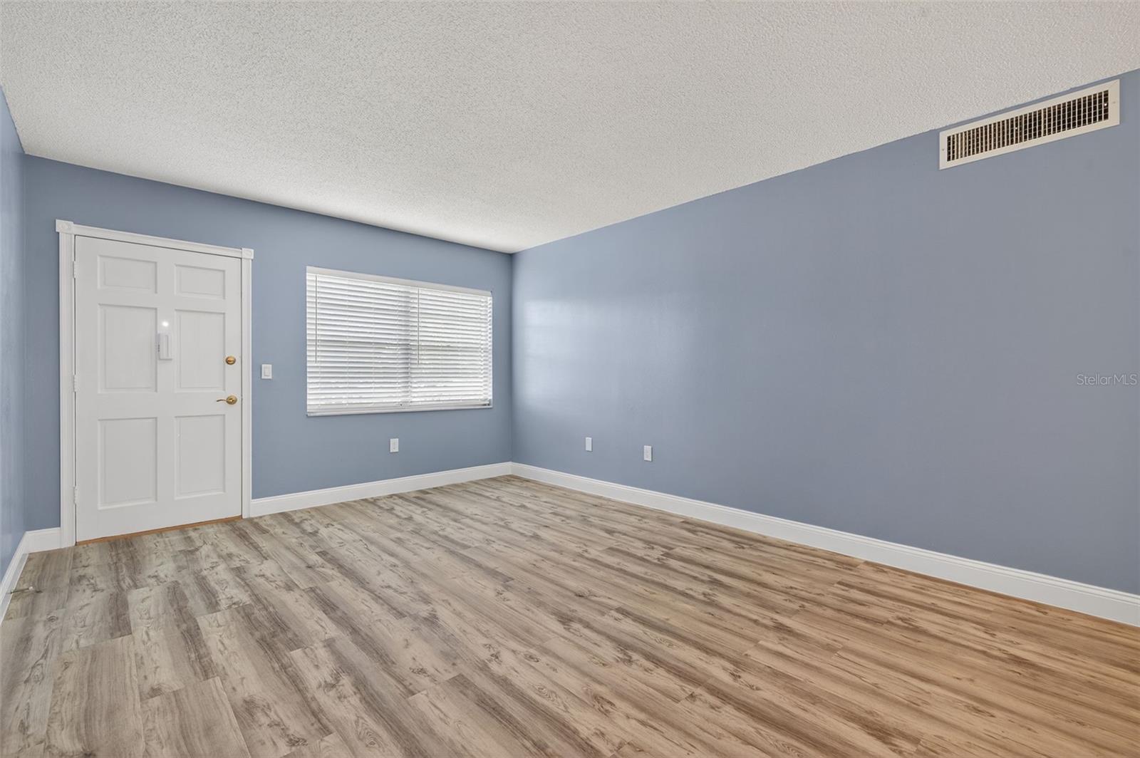Image 10 of 48 For 5728 14th Avenue N 202b