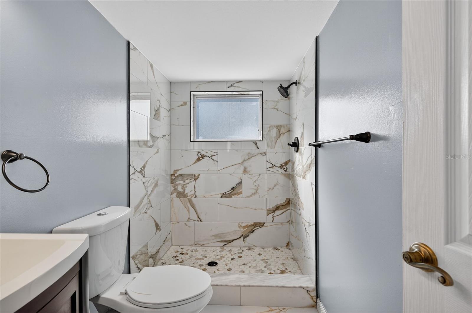 Image 32 of 48 For 5728 14th Avenue N 202b